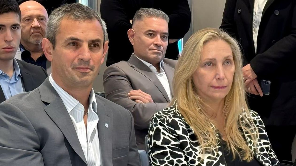 Martín Menem y Karina MIlei no le cerraron la puerta a Rodrigo de Loredo