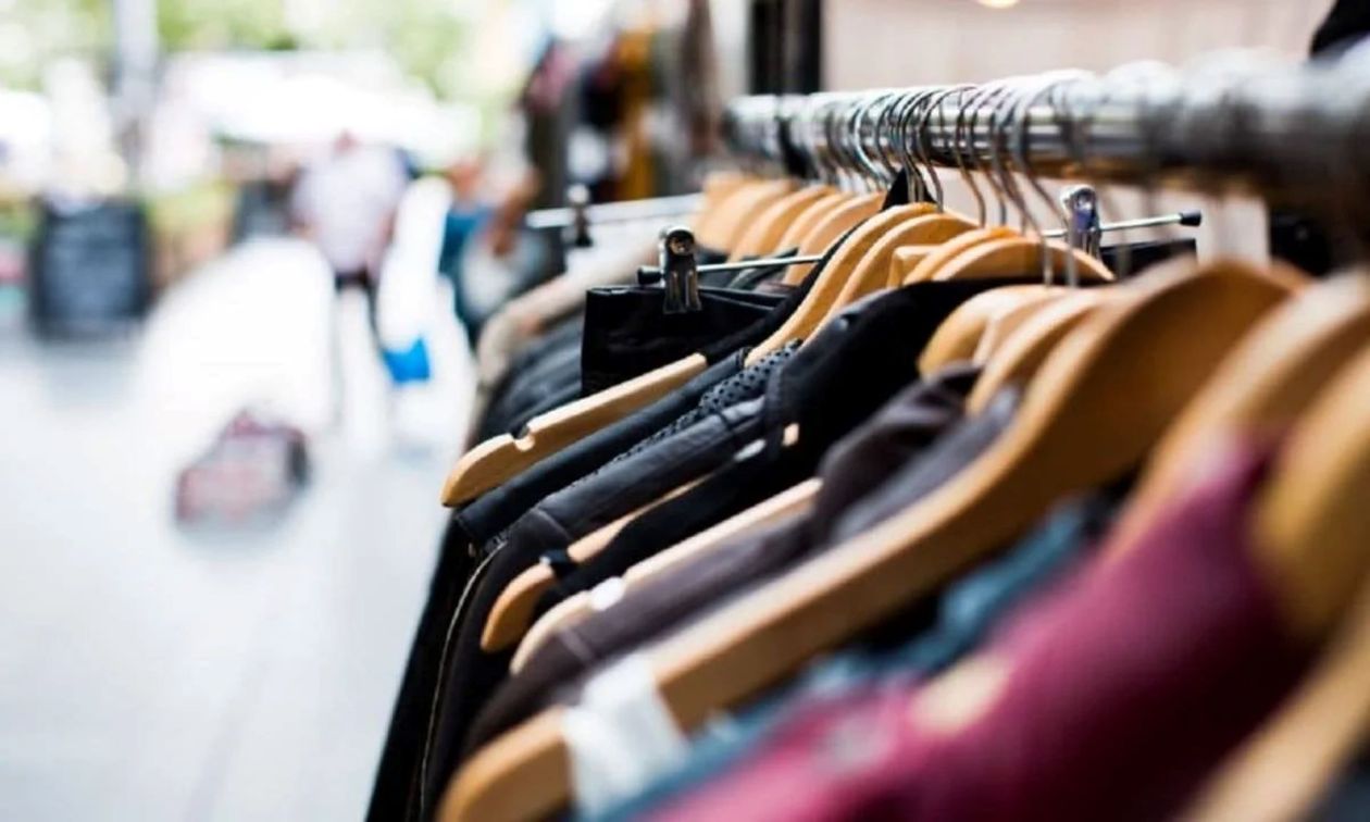 Ropa cara e importaciones en la Argentina de Javier Milei
