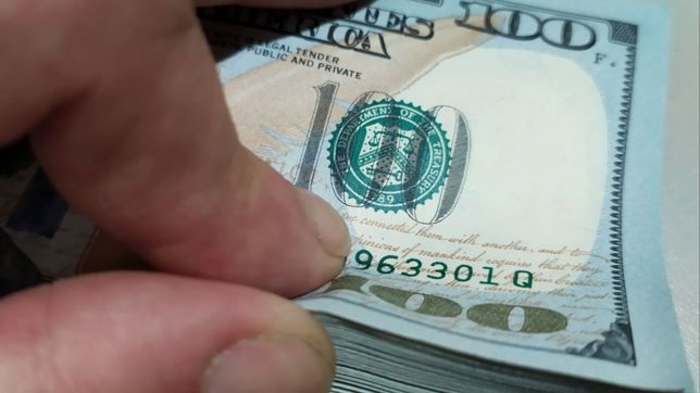 tras otro apreton del cepo, el blue amenaza con volverse tema de campana