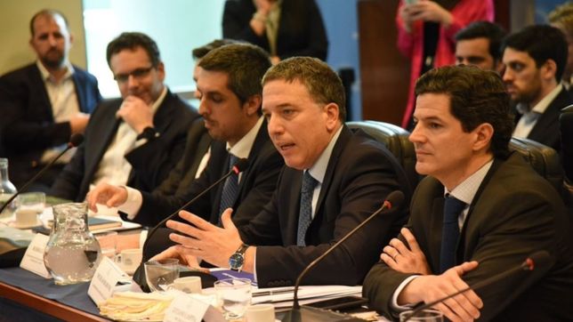 la oposicion busca impedir un canje de deuda en condiciones de mercado