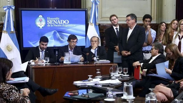 congreso: el mega dnu marca el pulso de la relacion de macri con el peronismo