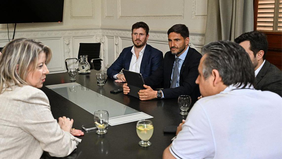 Con el gobierno nacional sobre el lomo y el gobernador Maximiliano Pullaro en sintonía, Federico Angelini va por Rosario.