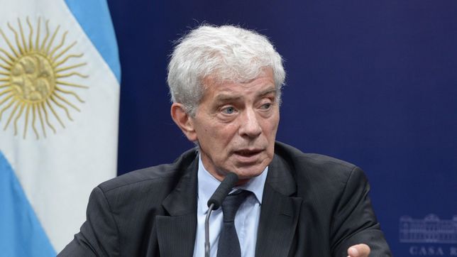 el gobierno dara marcha atras con el aumento del registro automotor