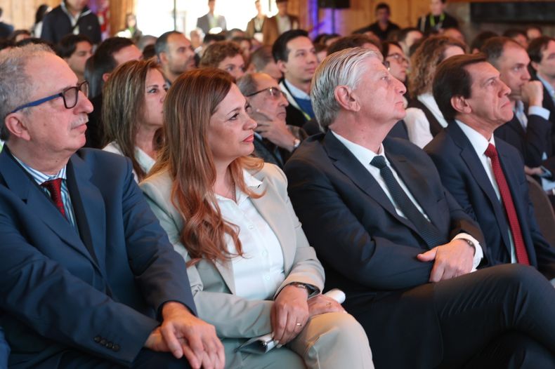 Los jefes territoriales entienden que un poco de conservadurismo no viene mal, por lo menos hasta que hablen las urnas. 