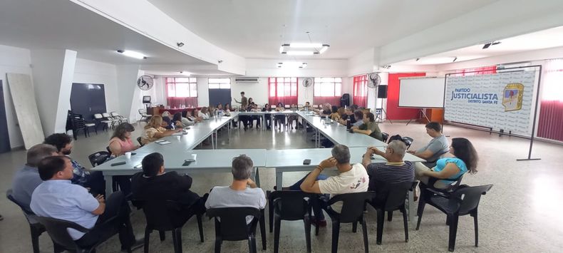 El peronismo de Santa Fe debati&oacute; sobre la oficina anticorrupci&oacute;n.