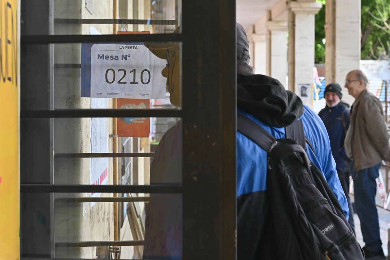 La Dirección Nacional Electoral estimó que el tiempo promedio de voto con la Boleta Única de Papel es de menos de cuatro minutos para quienes votan dos categorías.