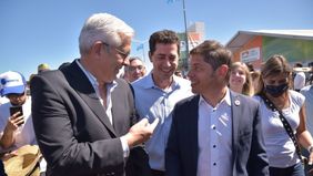 El Gobierno le promete al campo defender la gallina de los huevos de oro