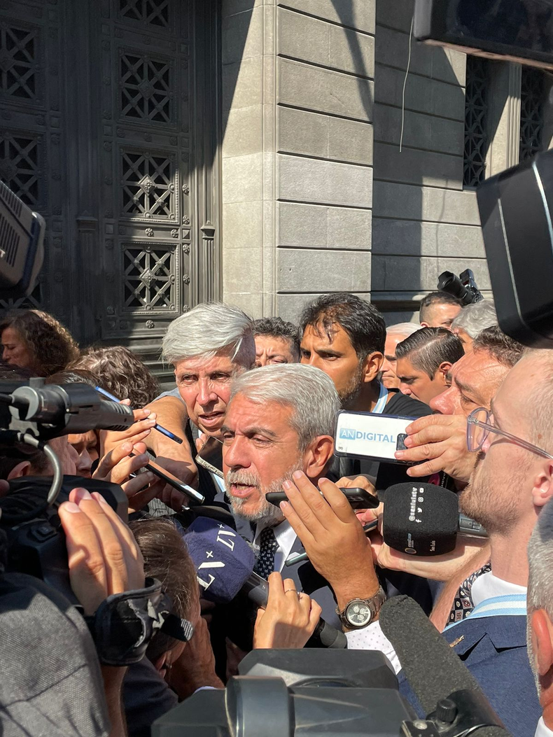 El ministro de Seguridad, Aníbal Fernández, llega al Congreso.&nbsp;