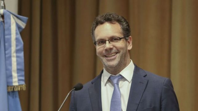 en una semana de dolar chato, sandleris no se fia y sostiene la tesis mostaza