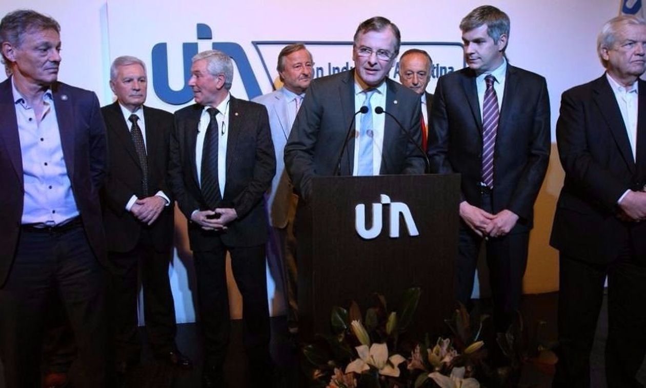 UIA CGT Tregua Contraofensiva Macri