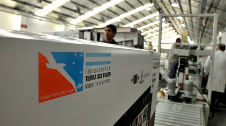 Javier Milei, las importaciones y el régimen diferencial de Tierra del Fuego. 