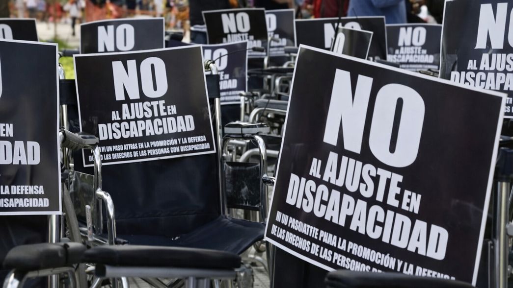 Discapacidad en crisis: la Iglesia presiona a Javier Milei por recortes y demoras