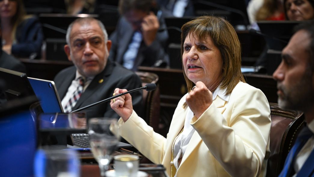 Patricia Bullrich escala la interna con Javier y Karina Milei en el gobierno libertario sin cabeza.&nbsp;