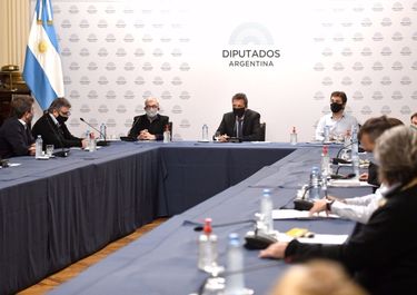 Diputados se reúnen para definir el temario de la primera sesión virtual