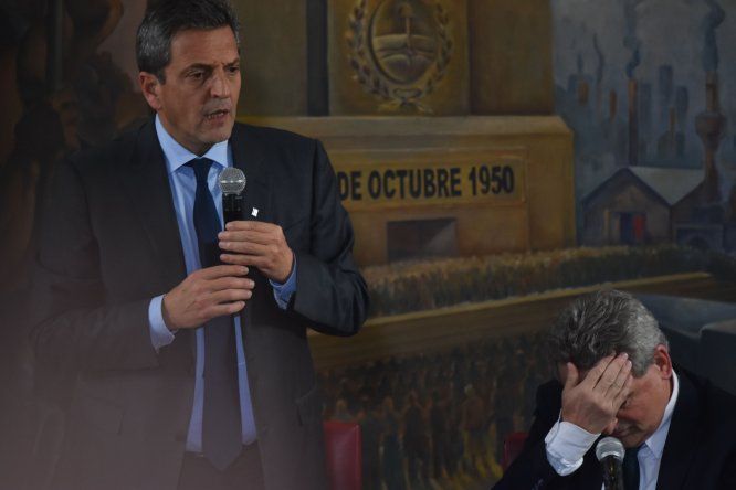 Sergio Massa y Agustín Rossi en la CGT. FOTO: Pablo Cuarterolo.
