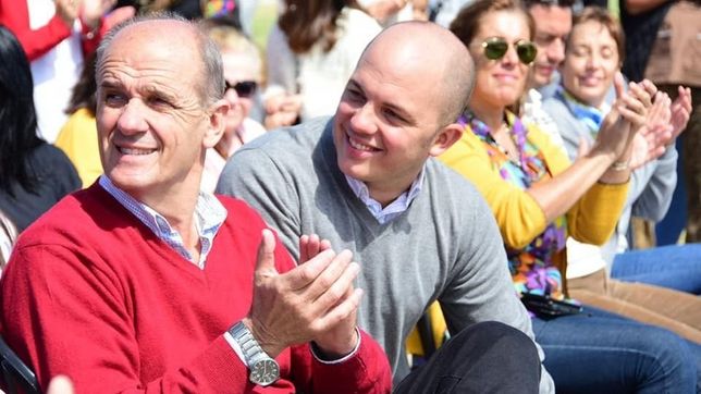 zurro retiene el control en la cuarta y encabeza la lista del frente de todos