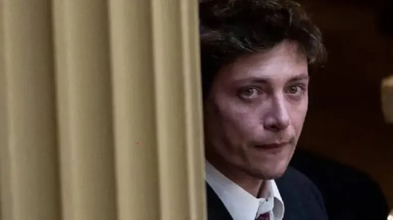 Santiago Caputo, el Gran Hermano de Javier Milei. Santiago Caputo, el Gran Hermano de Javier Milei.