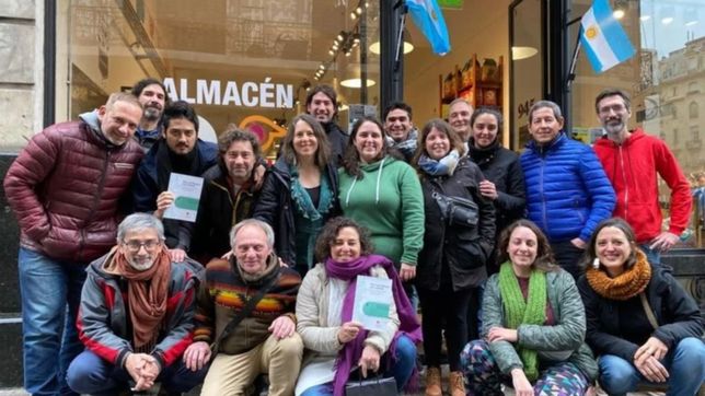 lanzan libro sobre comunicacion para la economia social
