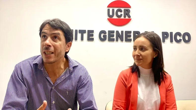 Martín Berhongaray, radical y candidato a gobernador de La Pampa, junto a Adriana García, del PRO y postulante a la Intendencia de General Pico.