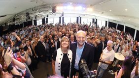 Perotti juntó al PJ: “La unidad hasta que duela” y palos a Lifschitz