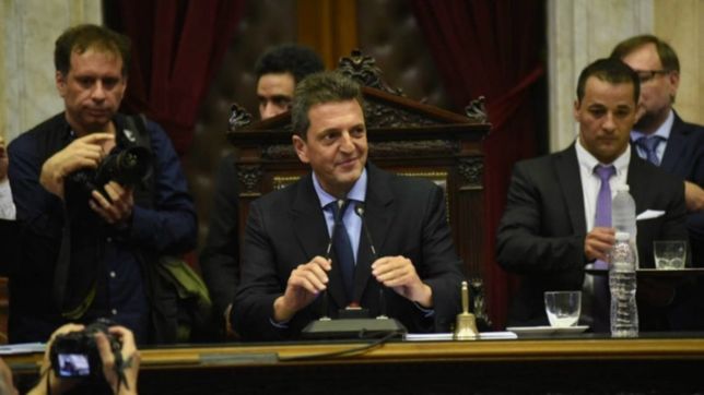 el gobierno envia al congreso su proyecto de emergencia economica y social