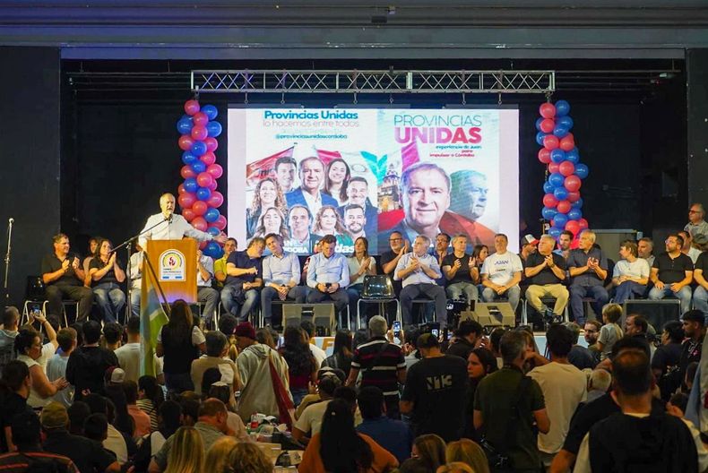 Mart&iacute;n Llaryora y Juan Schiaretti encabezaron un acto de campa&ntilde;a en San Francisco
