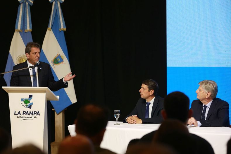 Sergio Massa pasó por La Pampa a principios de mes. Estuvo con el gobernador Sergio Ziliotto y con el diputado nacional electo Ariel Rauschenberger, pero también con referencias de la oposición.