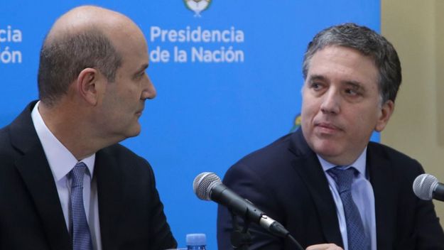Después del FMI, el mercado no responde y complica el plan del Gobierno