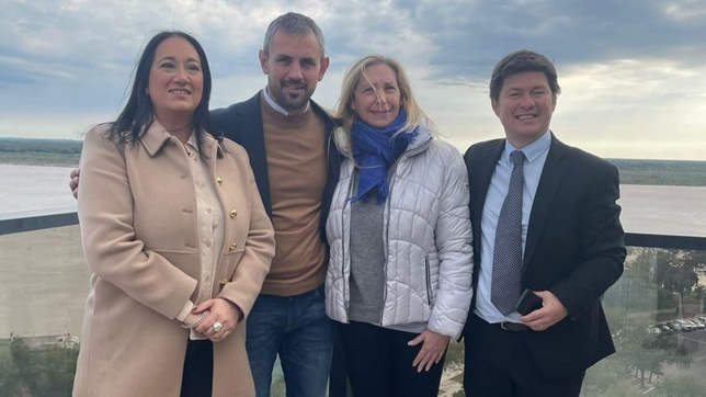 La Libertad Avanza en Corrientes: Laura Marcoré, Martín Menem, Karina Milei y Lisandro Almirón. 