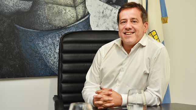 El candidato a senador por Fuerza Patria, Mariano Recalde, asegura que la elección del 26 de octubre es un punto de inflexión, que marcará si el gobierno de Javier Milei continúa profundizando su programa de ajuste o si la sociedad le expresa su rechazo.