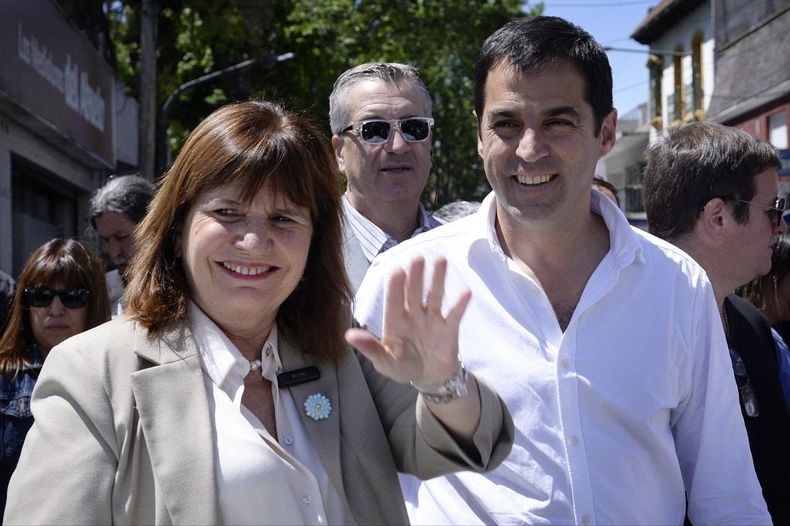Patricia Bullrich, junto a Ramón Lanús.