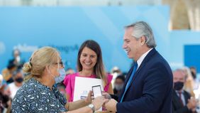 El Presidente anunció un bono de $6.000 para jubilados y pensionados