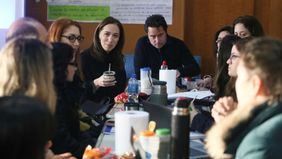 Vidal apura un acuerdo con los docentes para llegar tranquila a marzo