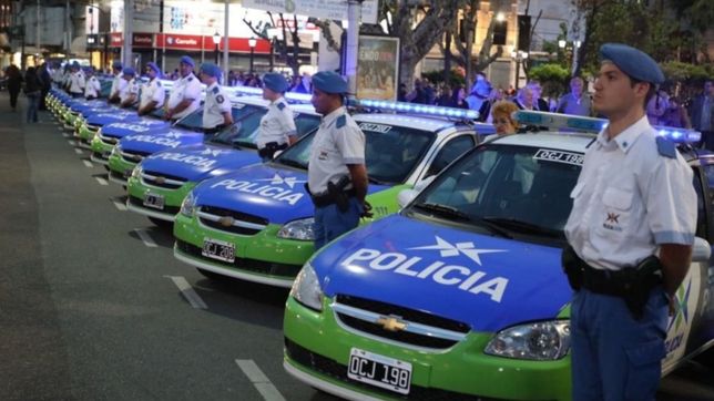 la policia local, una valvula de descompresion de todos juntos