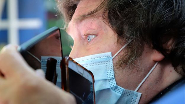 Amplio rechazo a la propuesta de Milei de dolarizar la economía