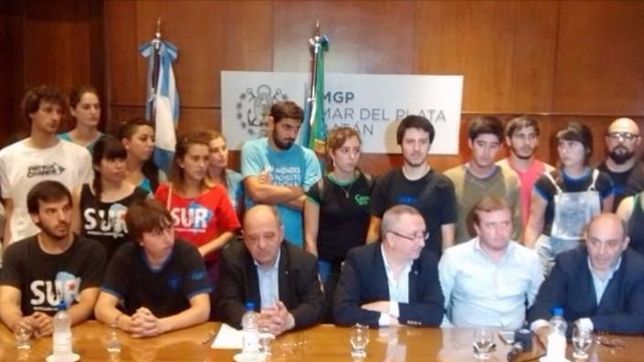 universitarios marplatenses reclaman a arroyo y a vidal la implementacion del boleto