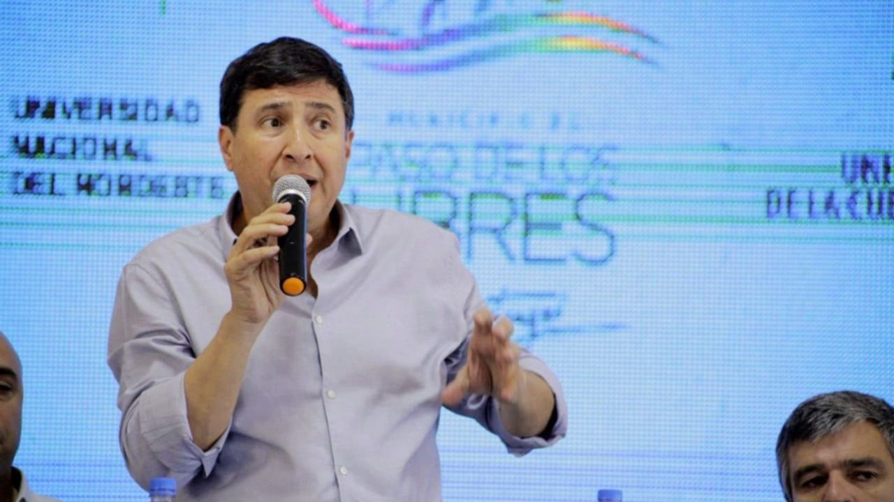 Arroyo ratificó su intención de descentralizar la compra de alimentos