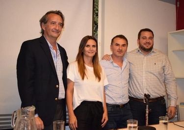 Le piden que Amalia Granata se defina tras coqueteo con el PRO