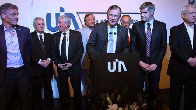 Letra P | UIA CGT Tregua Contraofensiva Macri