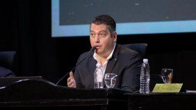 Martín Pérez convoca a un foro federal por la soberanía en la previa de la vigilia por Malvinas Martín Pérez convoca a un foro federal por la soberanía en la previa de la vigilia por Malvinas