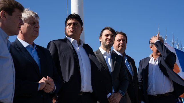Claudio Vidal, gobernador de Santa Cruz, junto a sus colegas de la Patagonia.