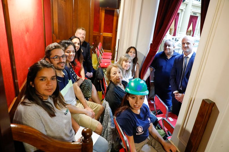 A los CFK. El Presidente present&oacute; a diez personas beneficiadas por su gobierno.&nbsp;
