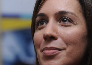 Vidal vuelve al primer amor y activa una red social en el conurbano peronista