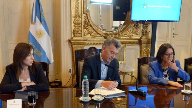 macri destrabo el pacto fiscal con deuda y plata fresca para las provincias