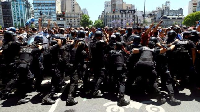 el presidente tambien apunto a larreta por la represion en el velorio de maradona