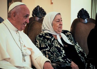 El papa despidió a Hebe: Mantuvo viva la verdad, la memoria y la justicia