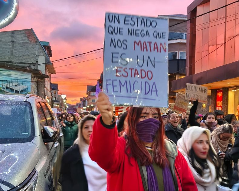 Ni una menos: Ushuaia, Tierra del Fuego. Foto: Laura Funes.
