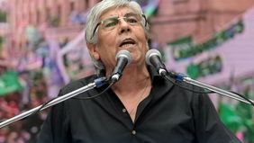 Moyano tensiona la CGT y amenaza con faltar a la cumbre con Fernández