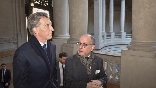gambeta de macri: no hablo de golpe a evo y solo se declaro ?preocupado?