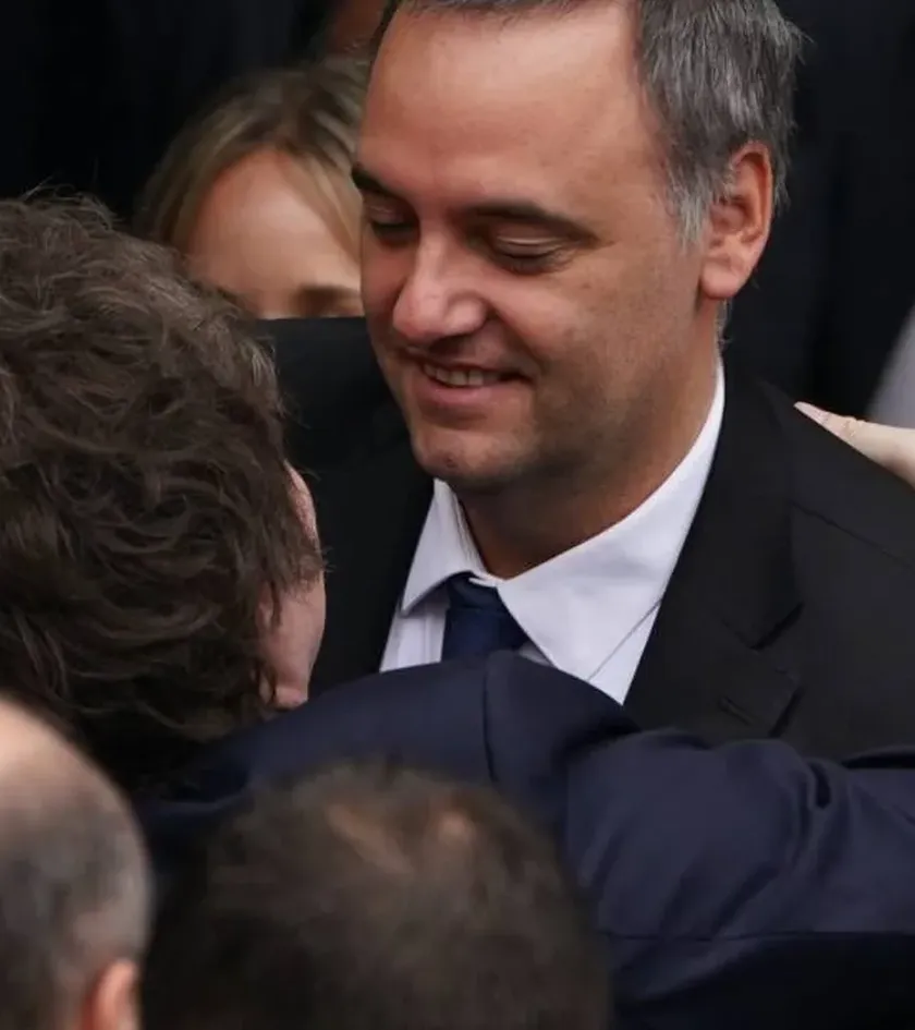 Manuel Adorni y Javier MIlei.&nbsp;